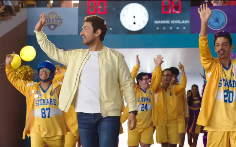 Aamir Khan with specially-abled cast of Sitaare Zameen Par 2025