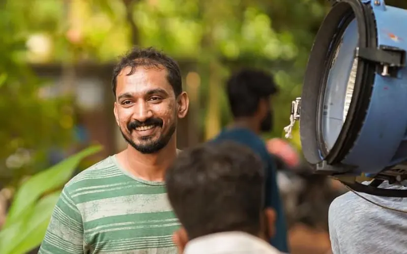 Director Khalid Rahman on set of Alappuzha Gymkhana