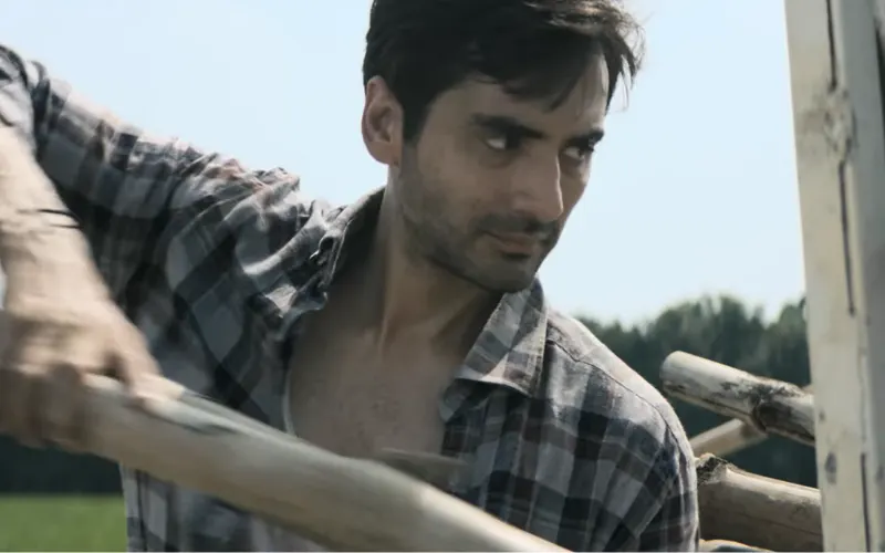 Ishwak Singh in Mitti – Ek Nayi Pehchaan