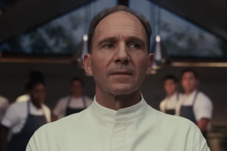 ralph fiennes as chef slowik in the menu